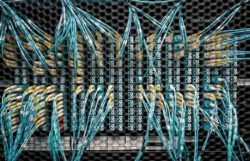 Apa Itu Fiber Optik