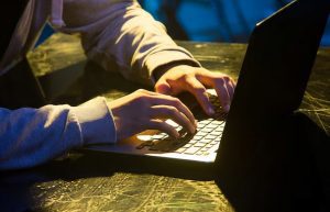 Apa Itu Spyware
