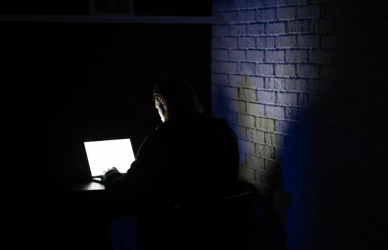 Apa itu Cyberstalking