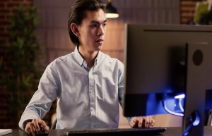 tugas seorang cyber security